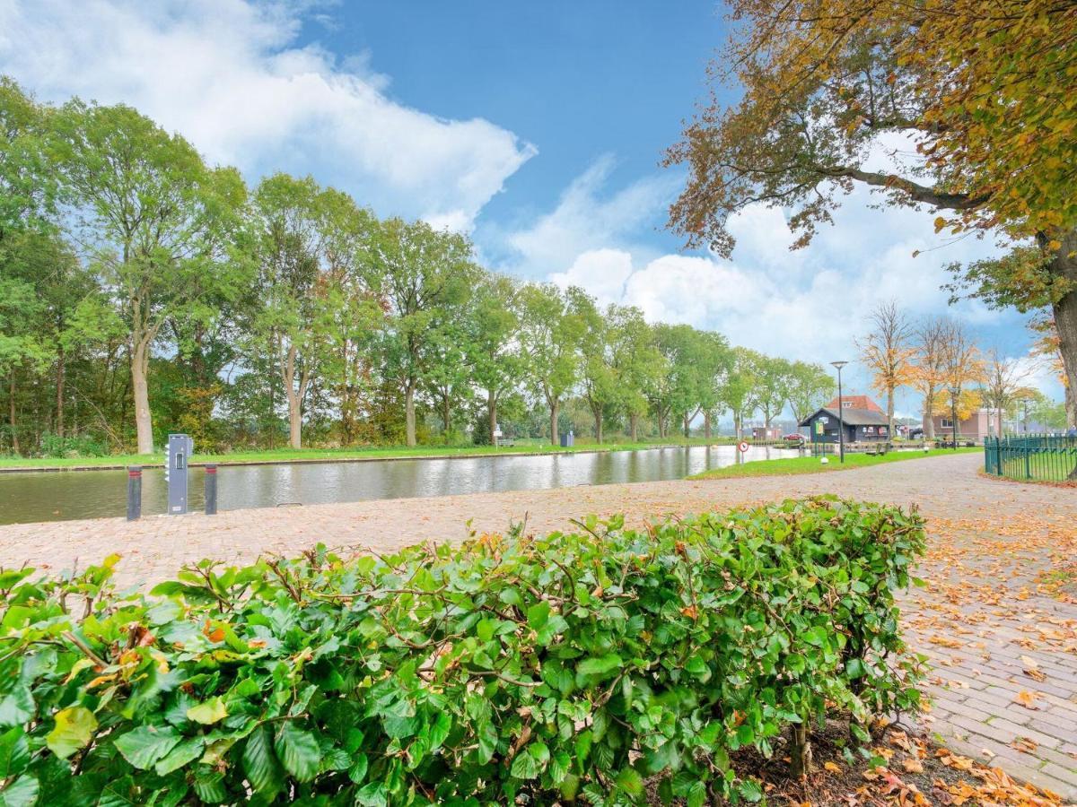 Cozy Holiday Home By The Canal In ドウィンゲロープ エクステリア 写真