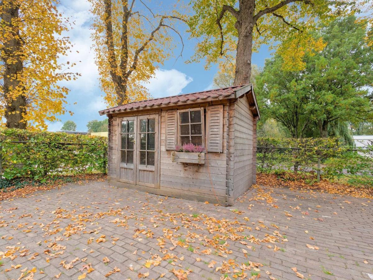 Cozy Holiday Home By The Canal In ドウィンゲロープ エクステリア 写真